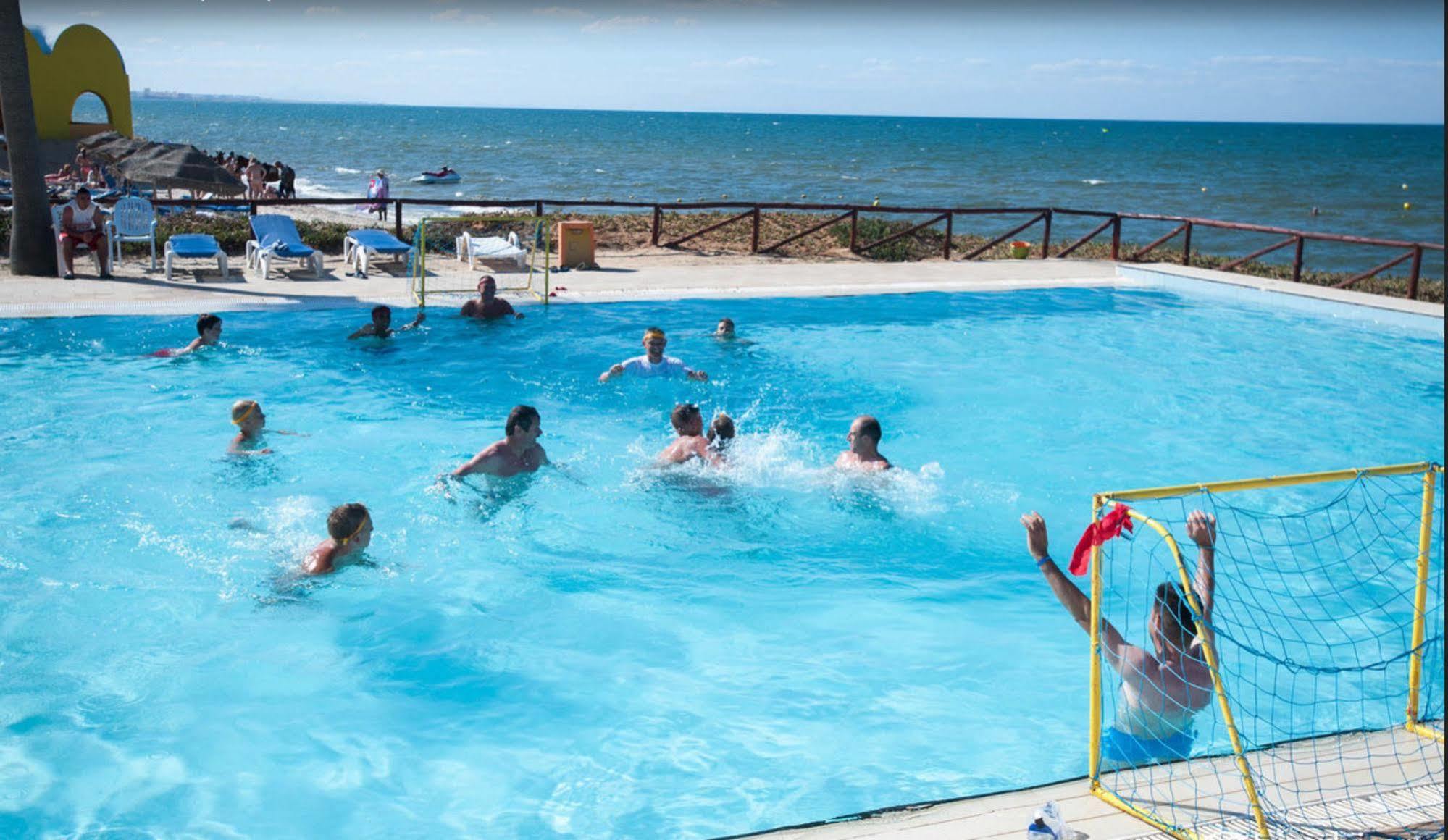 Caribbean World 4*